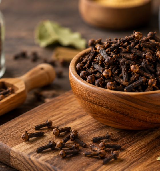 whole cloves